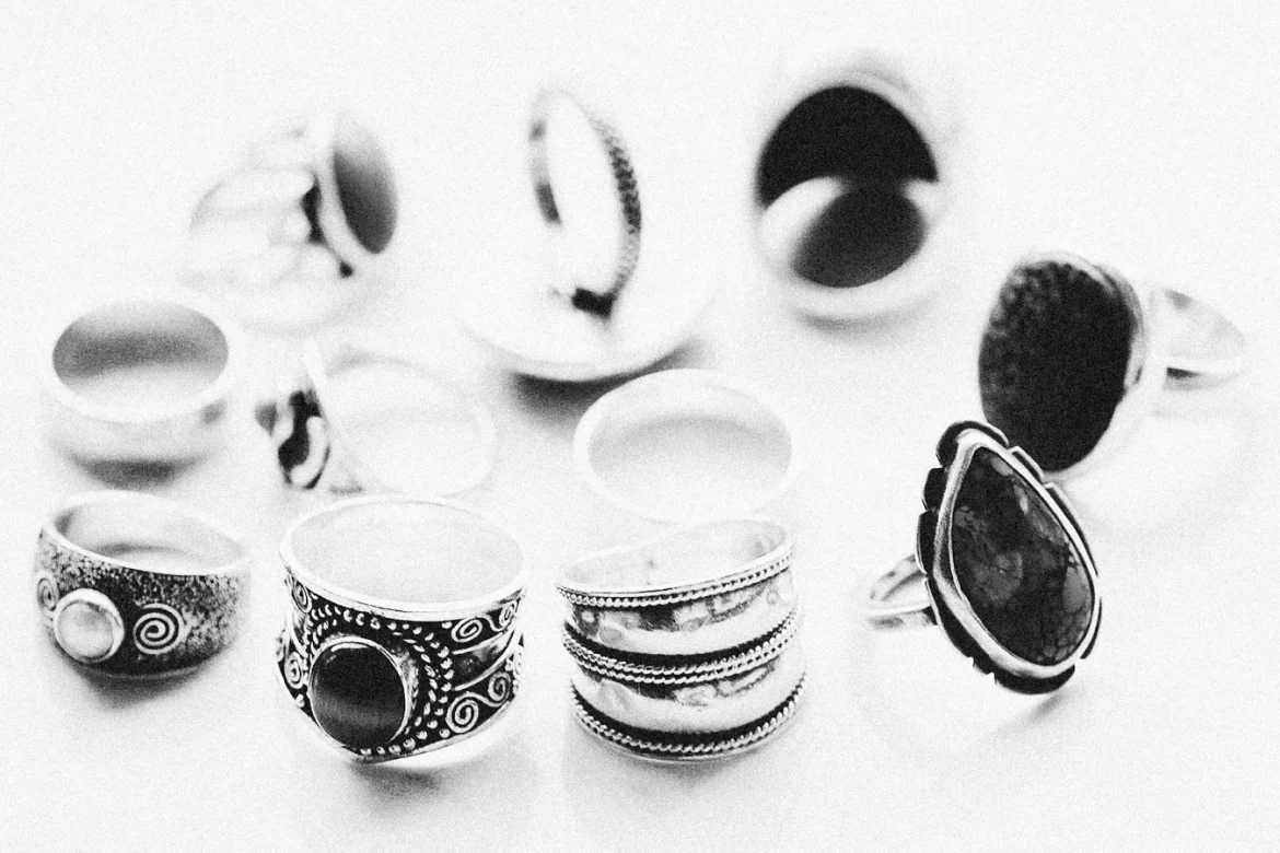 Black Onyx Ring Guide: Style, Meaning, and Buying - black onyx ring