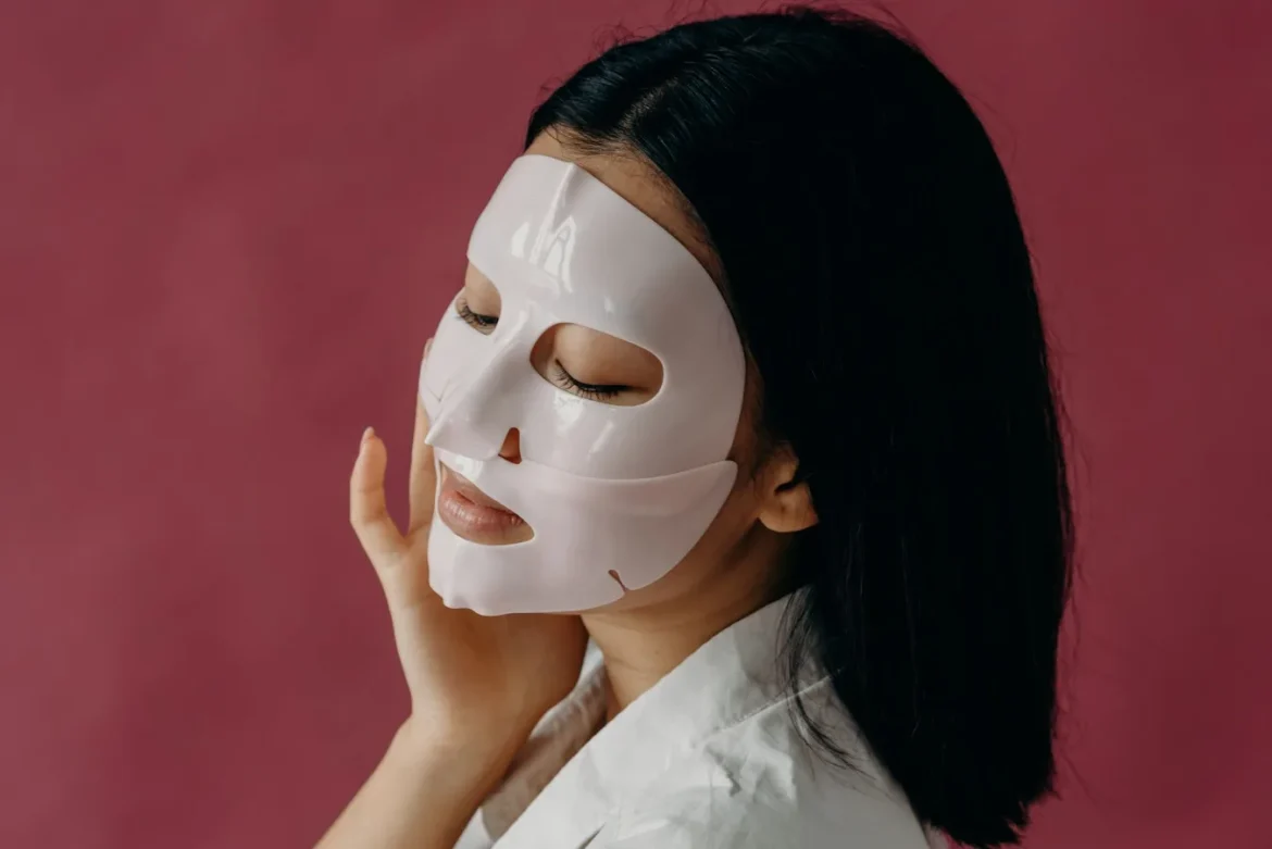 Aduro LED Face Mask for Anti-Aging: A Guide - evaluate the led face mask company aduro on anti-aging treatments