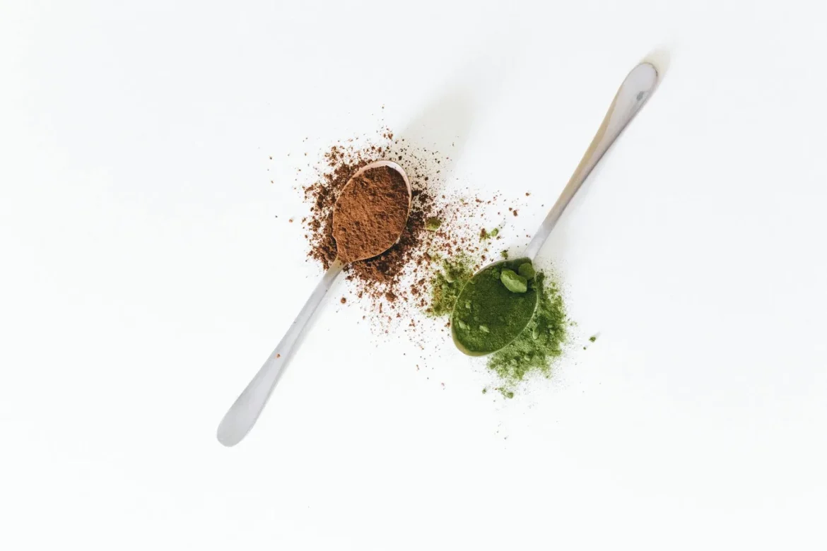 Multivitamin vs Greens Powder: Which Fits You? - multivitamin vs greens powder