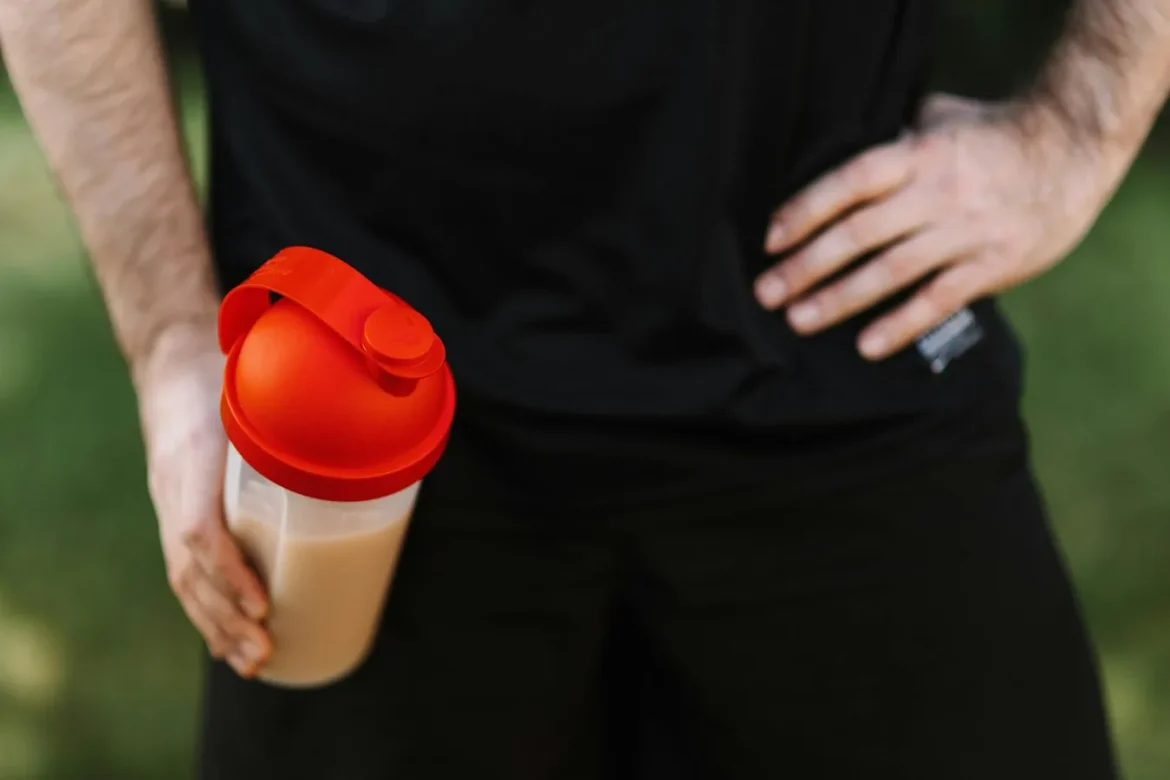 Protein vs Meal Replacement Shakes - protein vs meal replacement shakes