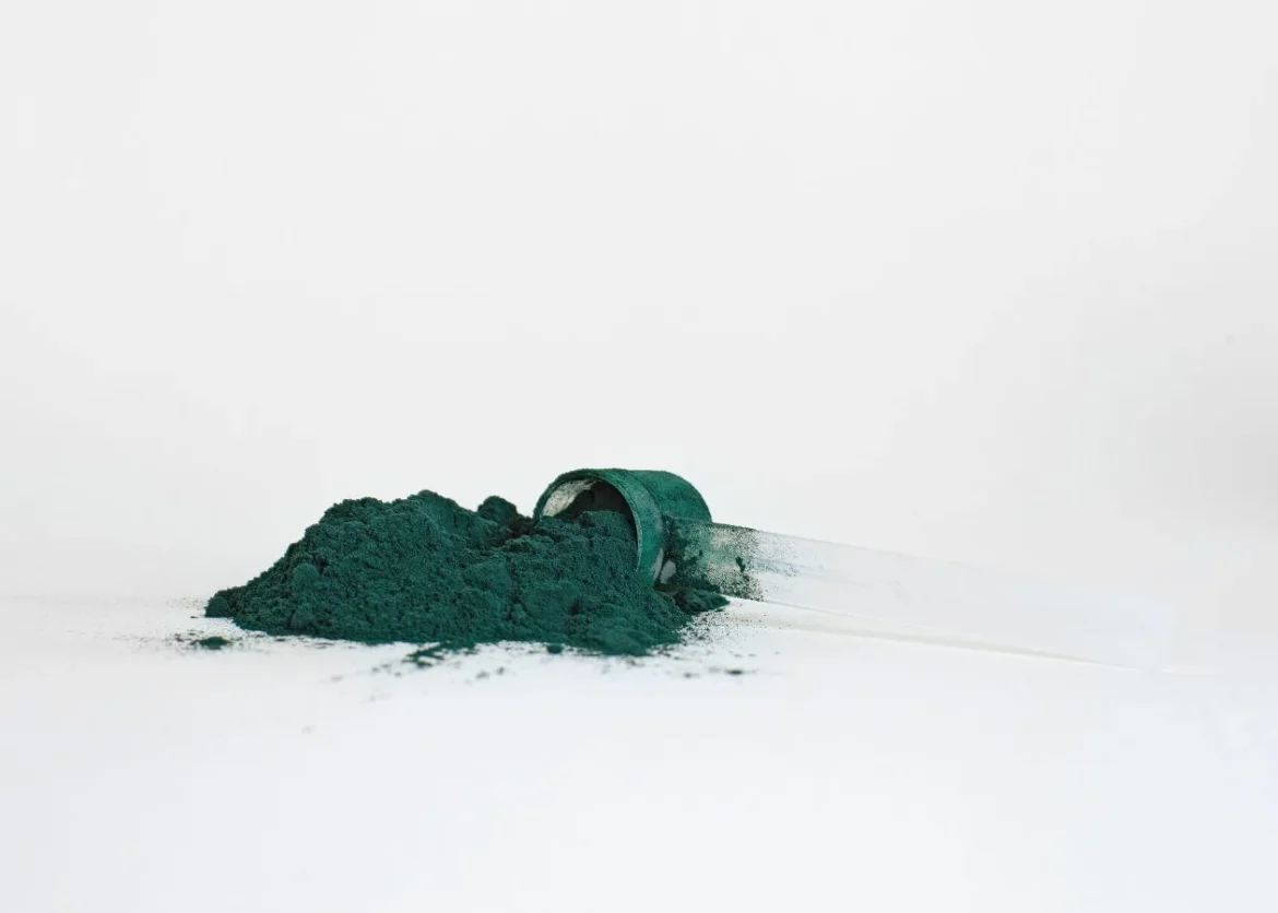 Sakara Organic Protein + Greens Guide - sakara organic protein + greens super powder