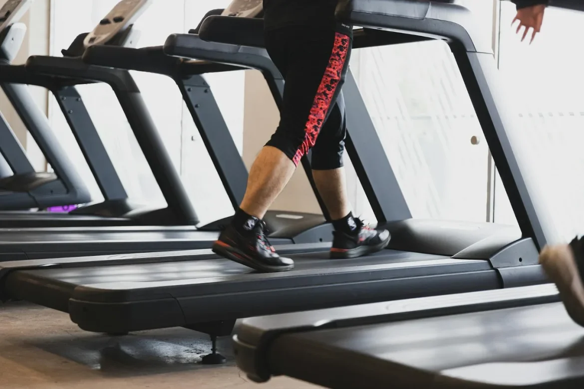 Star Trac Treadmill Buying Guide - star trac treadmill
